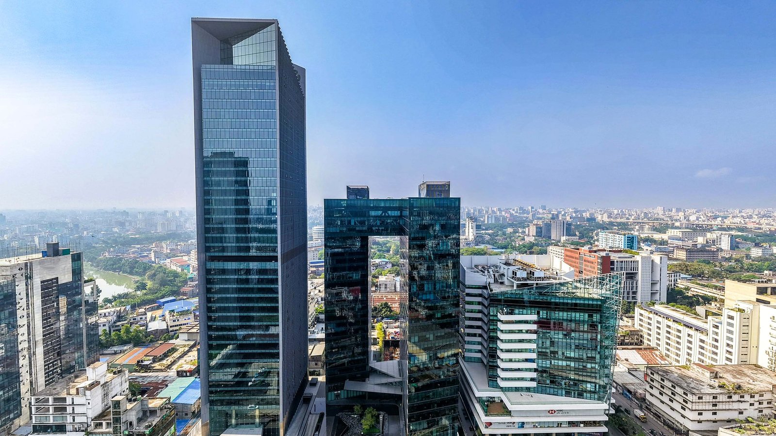 CONIVA SKYLINE PINNACLE.